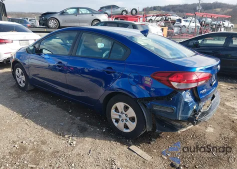 2018 Kia Forte Lx z USA, uszkodzony, nr VIN 3KPFK4A78JE284901
